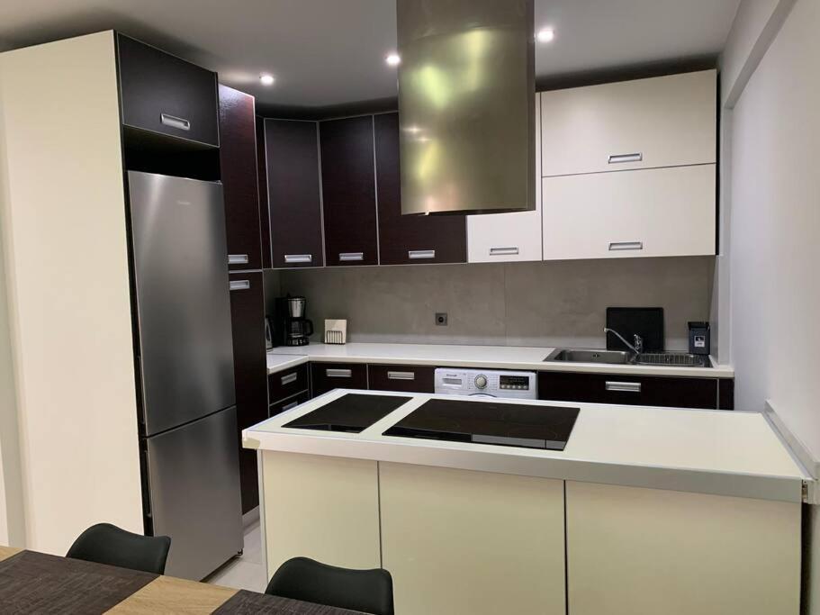 Varkiza Lux Apartment Екстер'єр фото