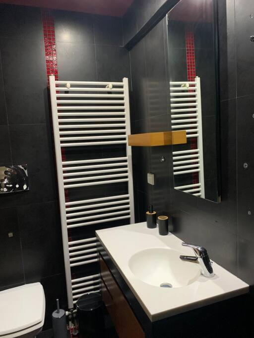 Varkiza Lux Apartment Екстер'єр фото